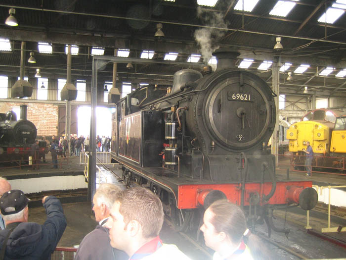69621